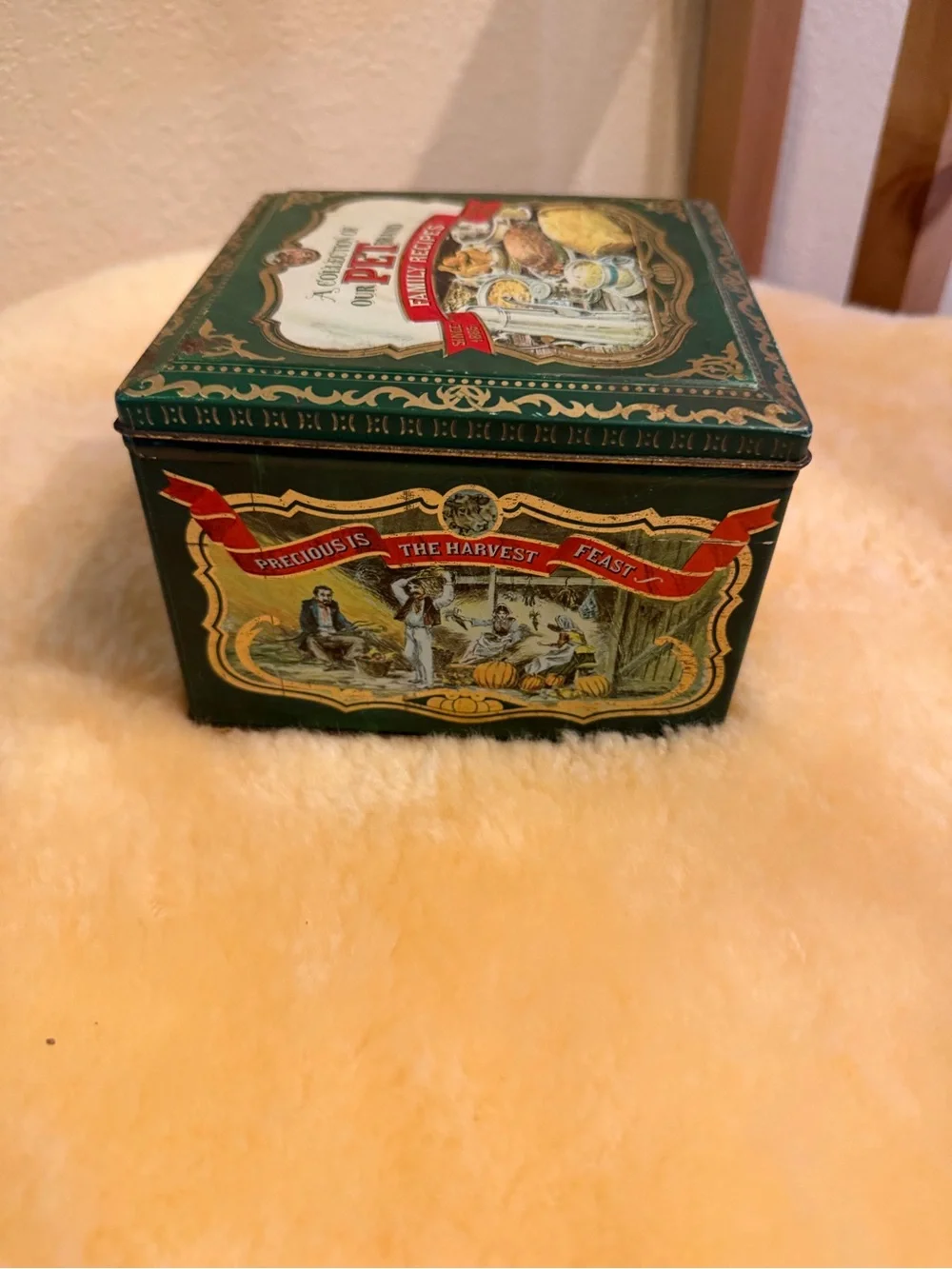 Pet Brand Milk metal recipe box - Vintage - 1977